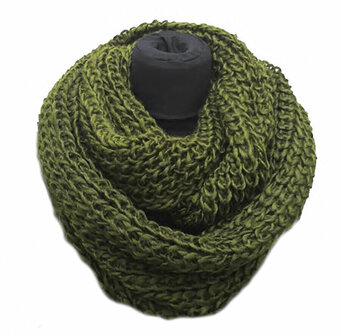 Rondsjaal in grof breisel in verschillende kleuren van viscose