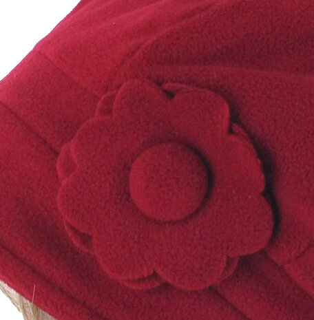 Warme fleece baret/muts met bloem kleur rood