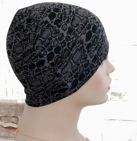 Chemo basismuts slaapmuts lila zwarte print