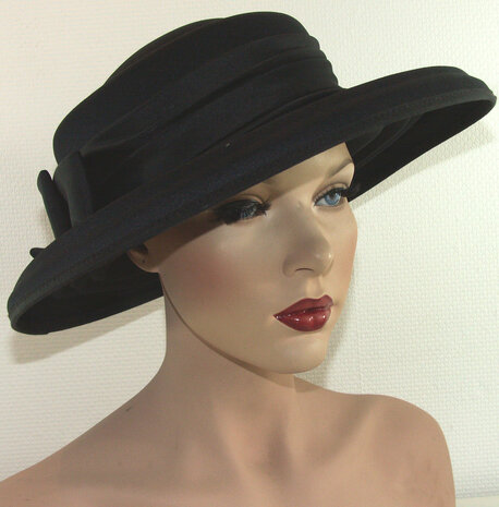 bruidsmoeder hoed zwarte hoed nette hoed