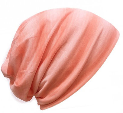 Zomerse chemo beanie supersoft met strepen kleurverloop zalm