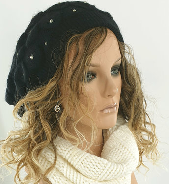Dubbel gebreide wintermuts met strass stenen kleur zwart