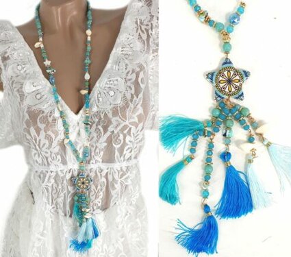 Lange Ibiza look ketting ETNO met steentjes en schelpjes kleur turquoise