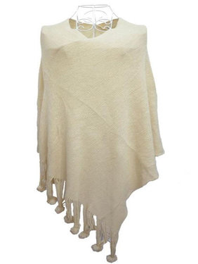 Poncho kleur lichtbeige wolwit met bolletjes