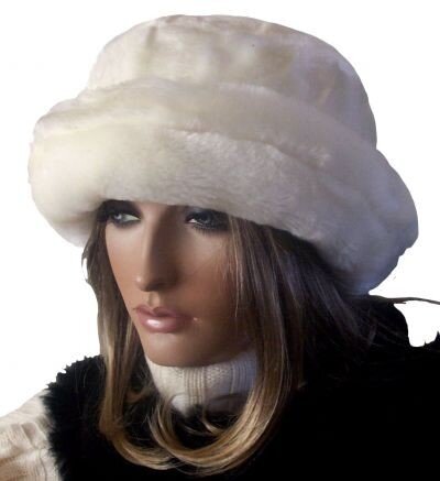 KALINKA offwhite Stylish Fake Fur Hat