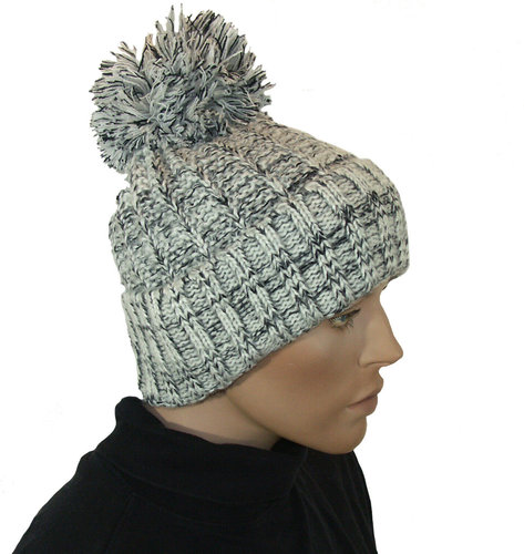 Warme wintermuts met omslag met pompon van acryl kleur lichtgrijs melee